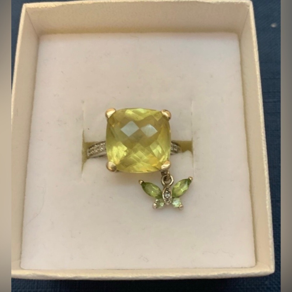 18K White Gold Ring with Citrine and Diamonds